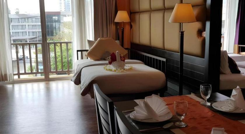 Sarita Chalet & Spa Hotel - Sha Extra Plus Jomtien Beach Exterior photo