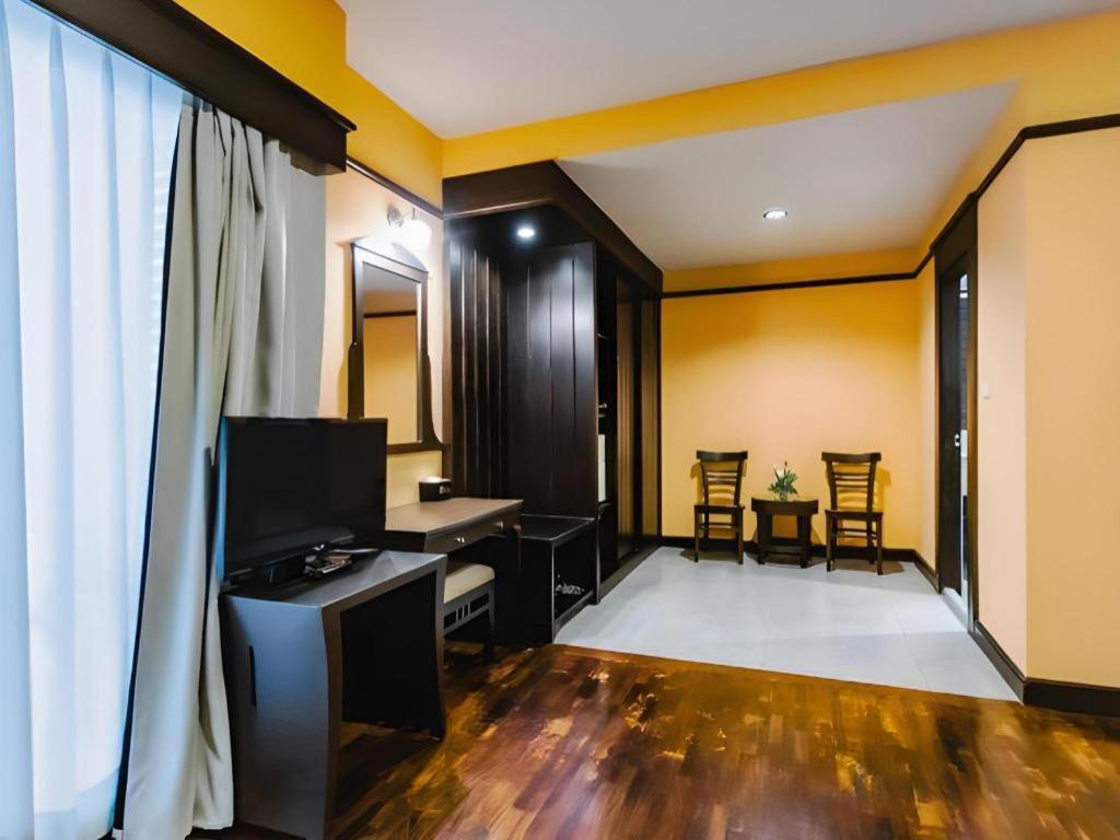 Sarita Chalet & Spa Hotel - Sha Extra Plus Jomtien Beach Exterior photo
